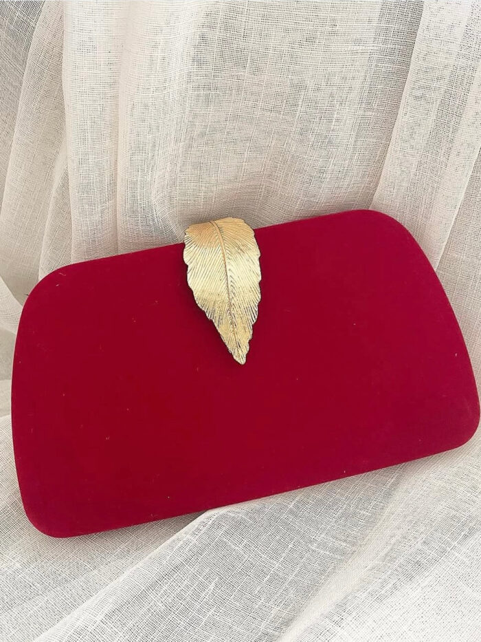 Red Velvet Élan Clutch