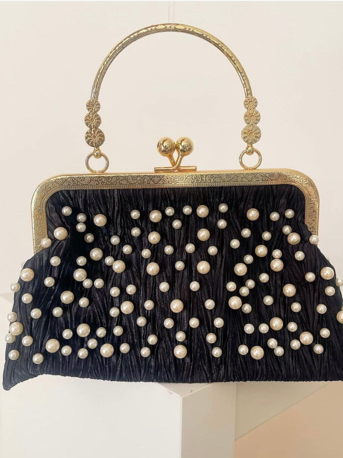 Black Cordelia Clutch